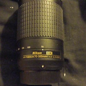 NIKON AFP DX 70 300 F4 5 6.3